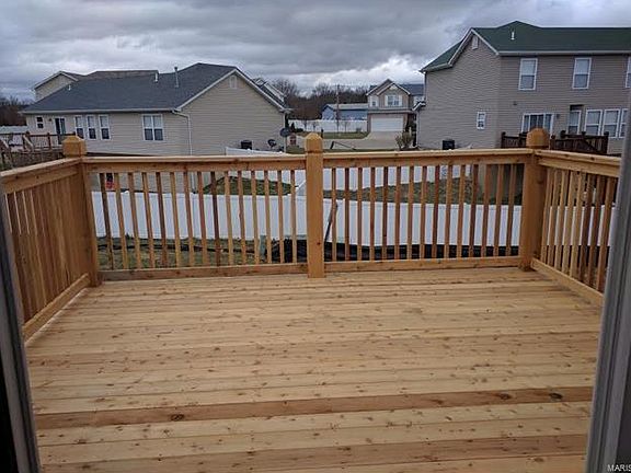 3rd image of 105 Winding Pine Ln