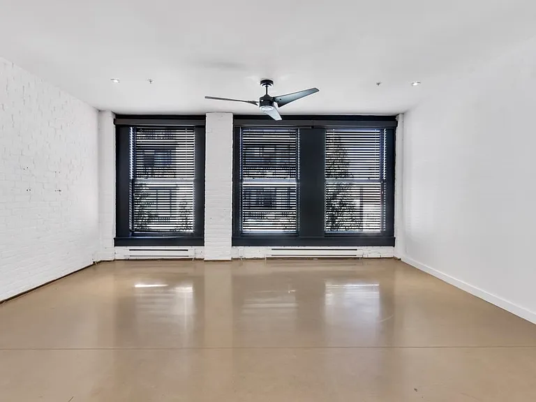 53 Hastings St W #604 — Photo 7
