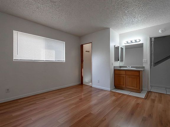 2nd image of 5198 Greene Ln APT A