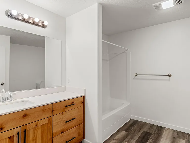 5773 S 5th Ave — Photo 12