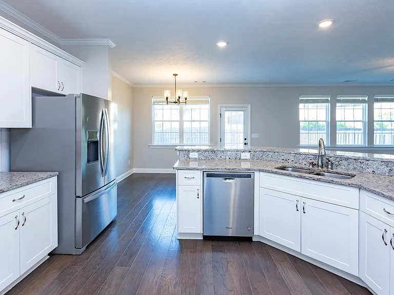 5105 Heathbrook Dr — Photo 3