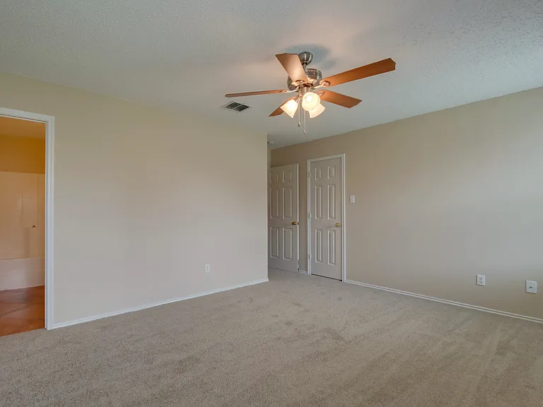 3833 Foxhound Ln — Photo 13