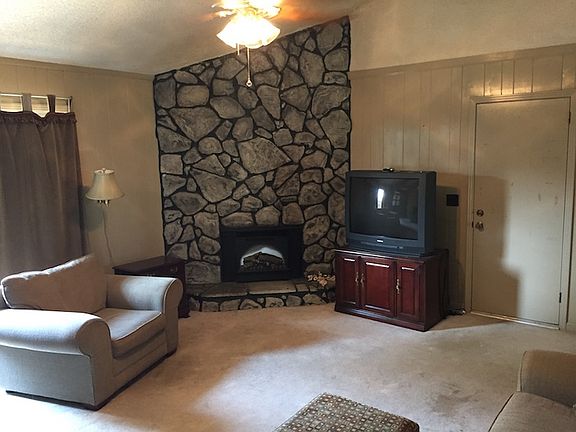 4th image of 100 Clearlake Dr E