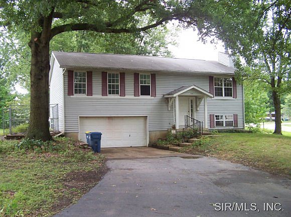 2nd image of 421 High Point Dr