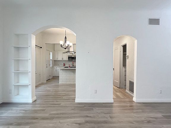 5th image of 3325 E 2nd St APT 7