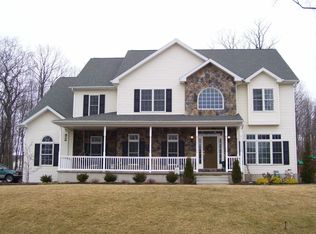144 Fieldstone Way, Mountain Top, PA 18707