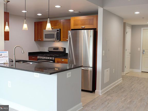 3rd image of 2451 Midtown Ave APT 717