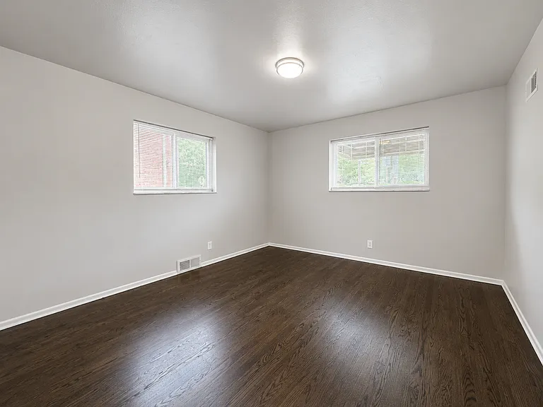 3601 Hallmark Ln #D — Photo 8
