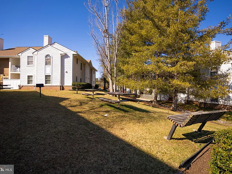 105 Westwick Ct #2 — Photo 16