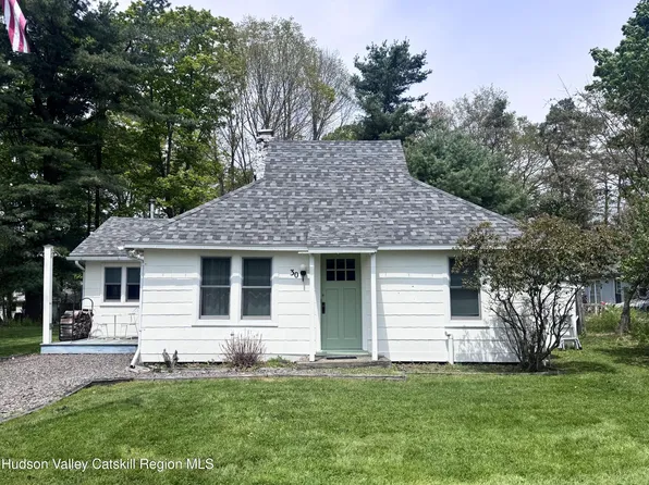30 Starling Road, Copake, NY 12521