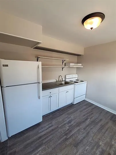 Eat in kitchen