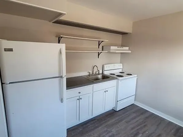 432 Leonard St NW #3, Grand Rapids, MI 49504