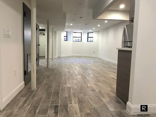 Rented by R New York | media 3