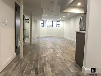 Rented by R New York