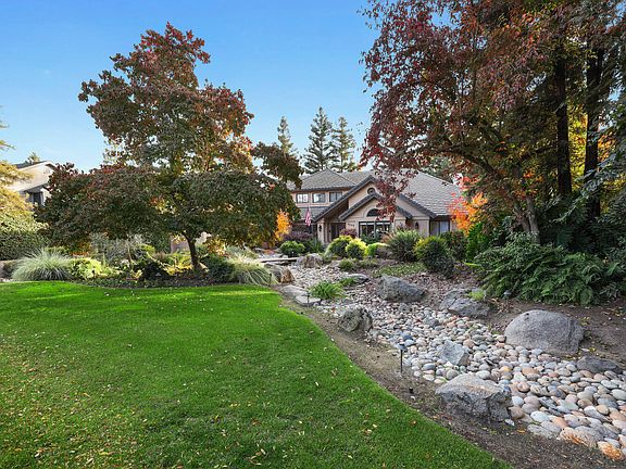 2nd image of 5549 W Grove Court