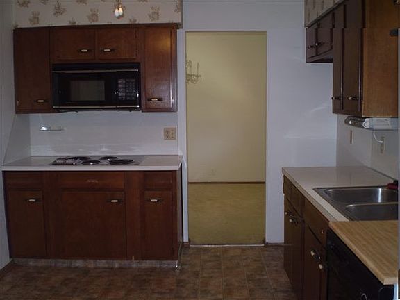 3rd image of 9608 Wirt St