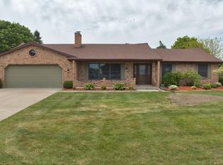 759 Pilgrim Dr E, Saginaw, MI 48638