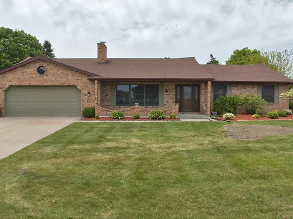 759 Pilgrim Dr E, Saginaw, MI 48638