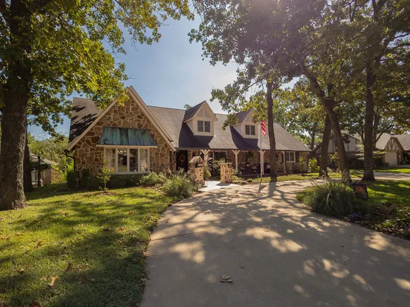1010 N Faulkner Pl, Claremore, OK 74017