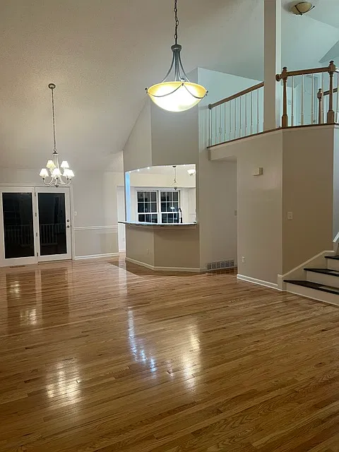 3 bed, 2020 sqft, $3,000 — Photo 1