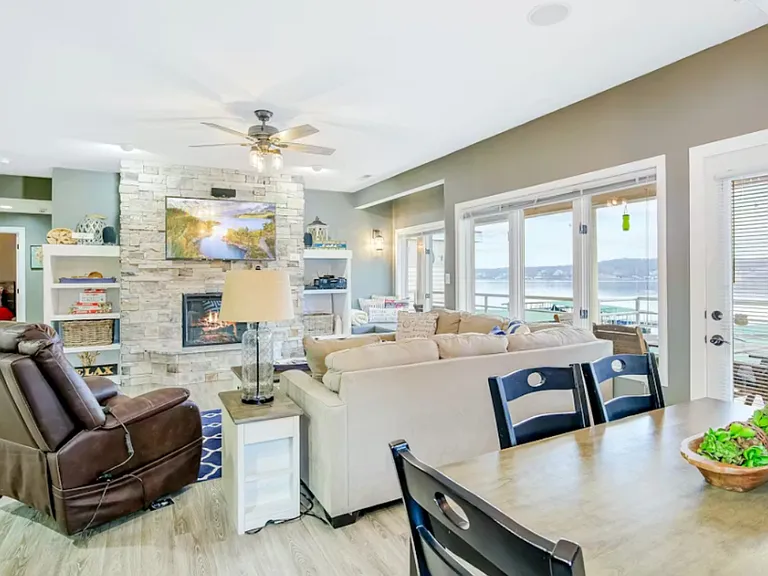 250 Emerald Bay Dr #2C — Photo 5