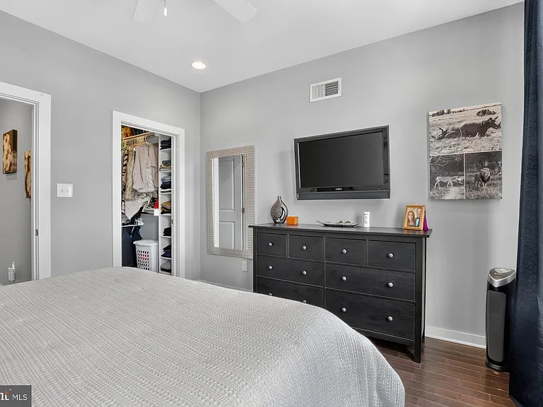 2441 Coral St — Photo 30