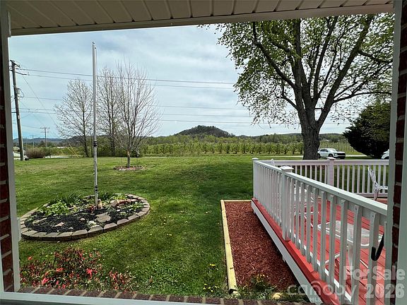 3rd image of 93 Laycock Rd