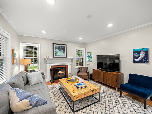 5th image of 334 51st St