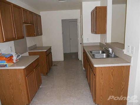 3rd image of 2829 Saint Bernard Dr