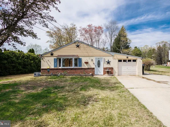 2253 Gennessee Ave, Atco, NJ 08004