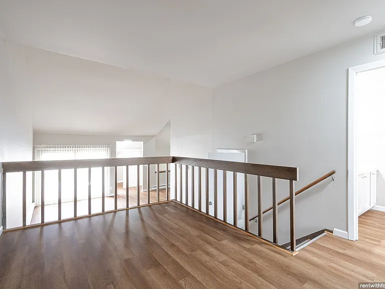 8827-8865 W Appleton Ave — Photo 7