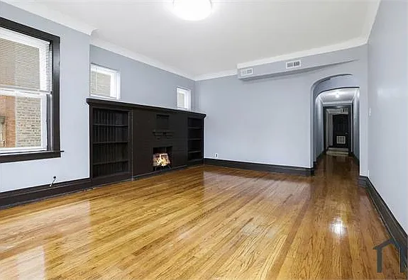 8243 S Sangamon St #1 — Photo 2