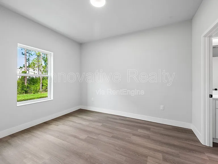 Las Palmas Apartments — Photo 45