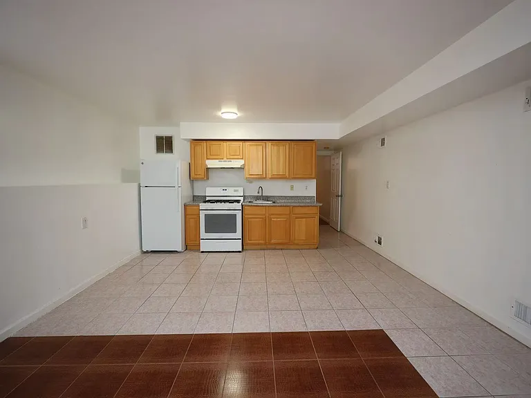 377 Timber Ridge Dr #1 — Photo 4