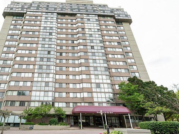 4th image of 880 Dundas St W #1106
