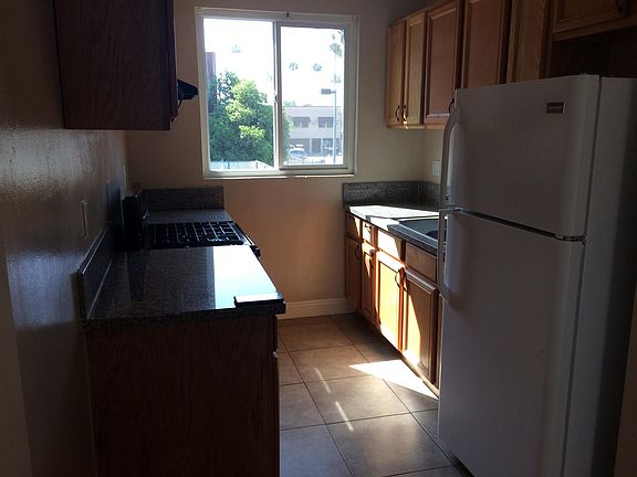 2nd image of 1023 Hewitt St
