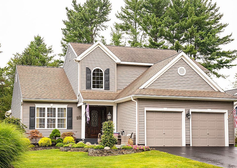 1st image of 26 Surrey Field Dr