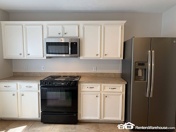 5th image of 1706 Redwing Haven Dr