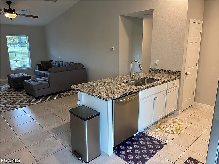 2837 NW 24th Ave — Photo 17