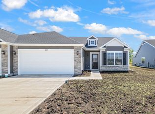 889 E 119th Pl, Crown Point, IN 46307