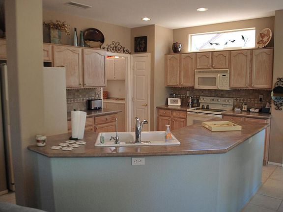 3rd image of 20488 N Royal Palms Ct