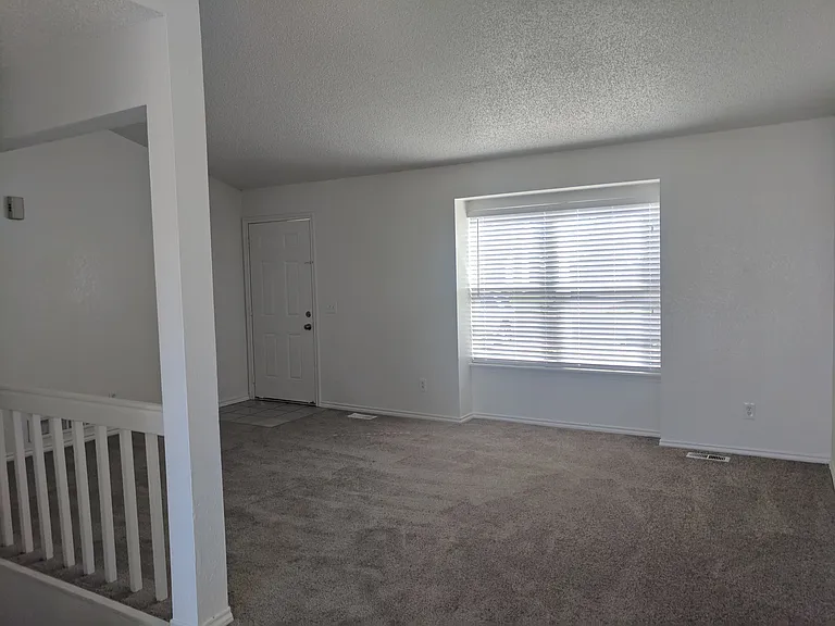 14492 E 47th Ave — Photo 5