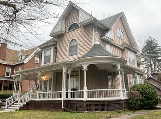 138 Curtis St, Meriden, CT 06450