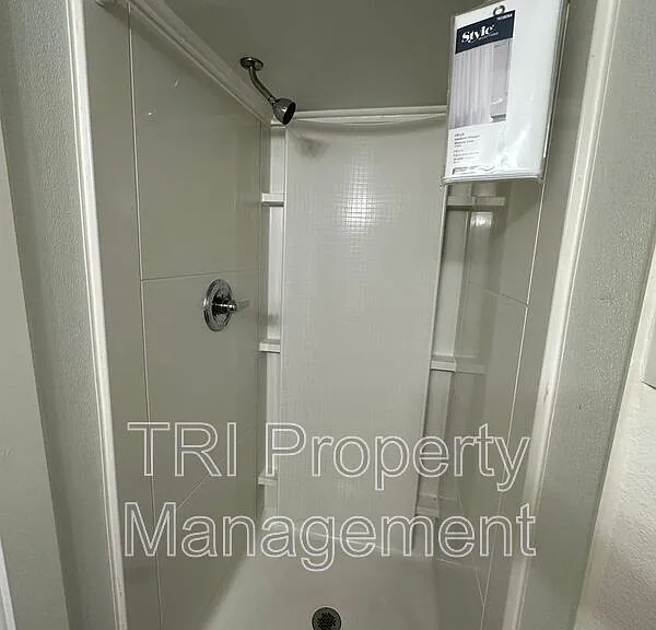 1526 9th Ave #4 — Photo 15
