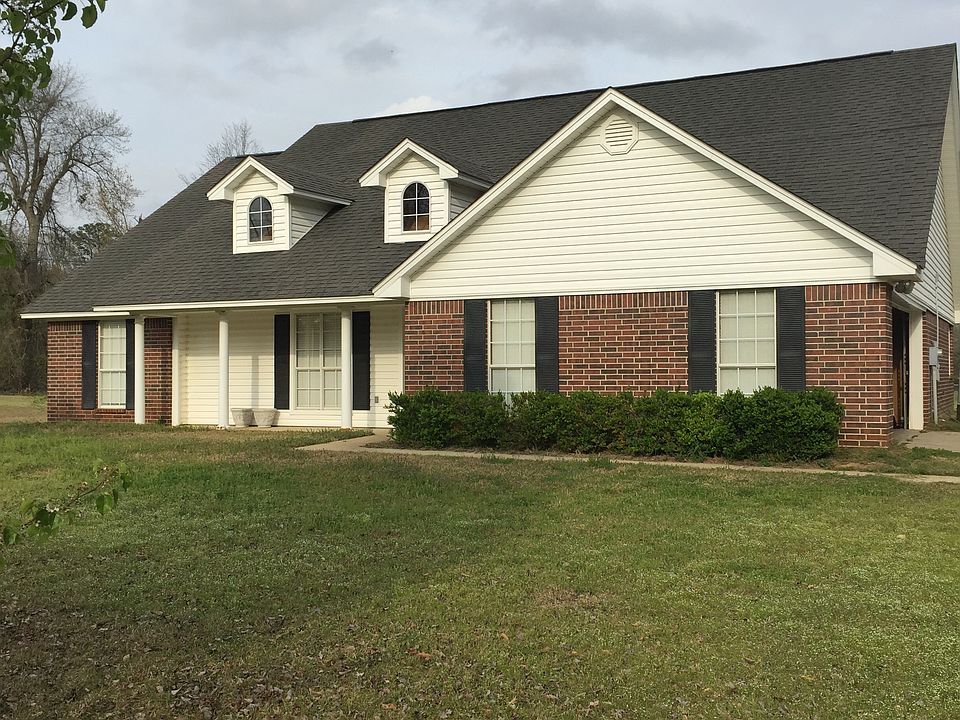 1st image of 212 Cedar Ln