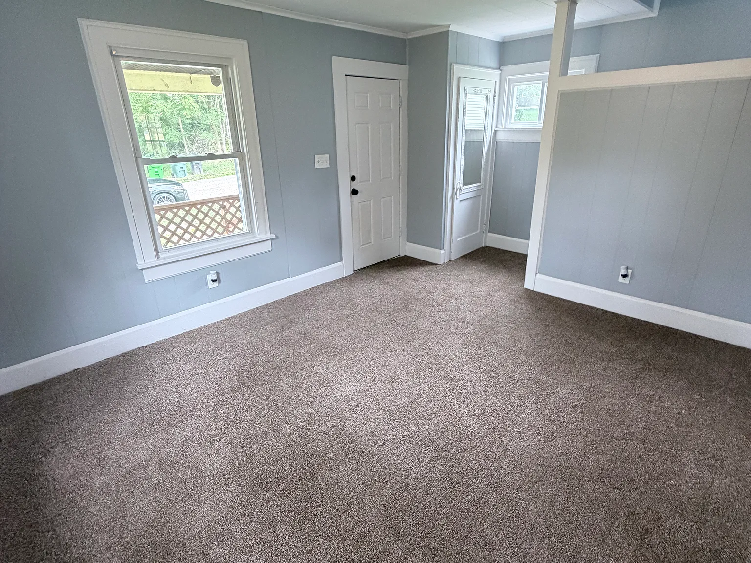 3 bed, 1.5 bath, 992 sqft, $1,280 — Photo 3