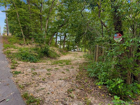 4th image of 424 Island View Ln