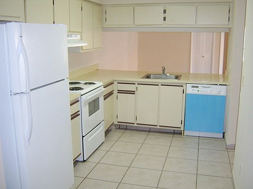 5th image of 1425 Sophie Blvd