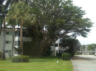 709 Lori Dr, Lake Worth, FL 33461
