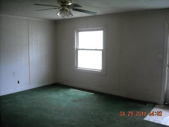 3rd image of 303 Brown St
